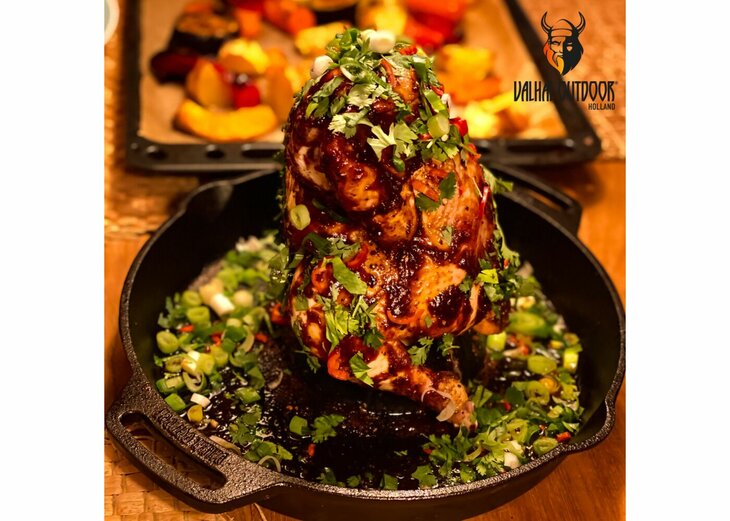 Valhal Chickensitter Gietijzer 28 cm